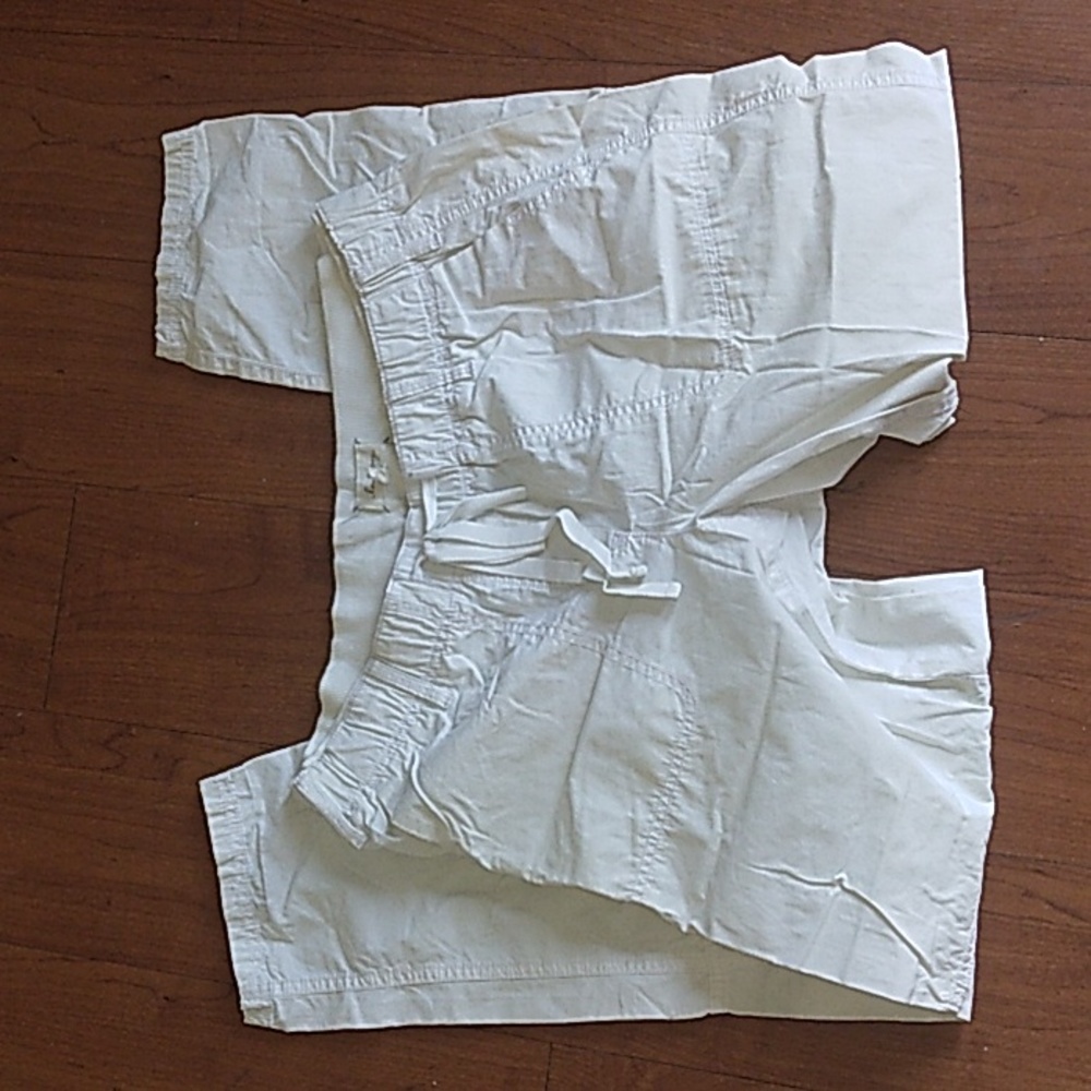 Lou& grey cropped khaki causal pants